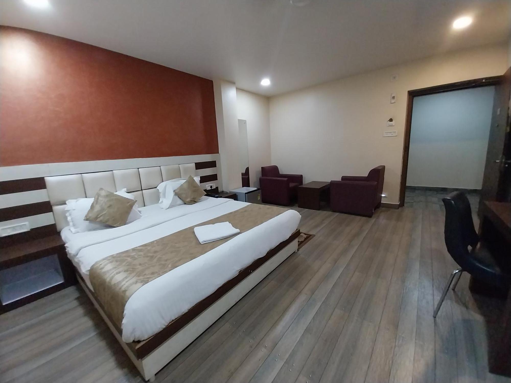 Hotel Paradise Convention Bhubaneswar Ngoại thất bức ảnh